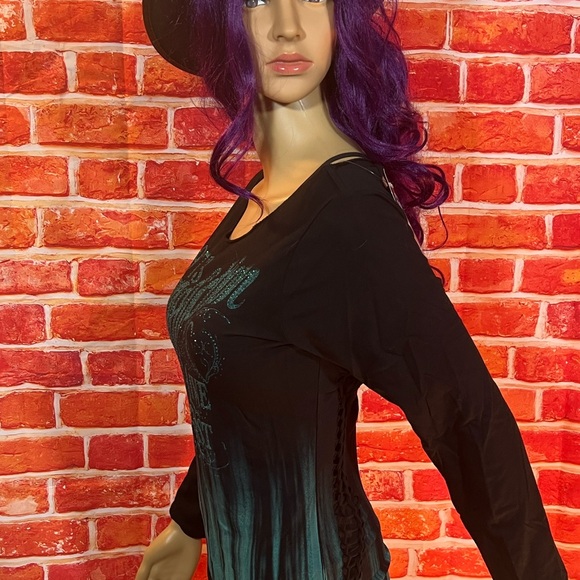 Affliction Women’s T-Shirt - Picture 3 of 12